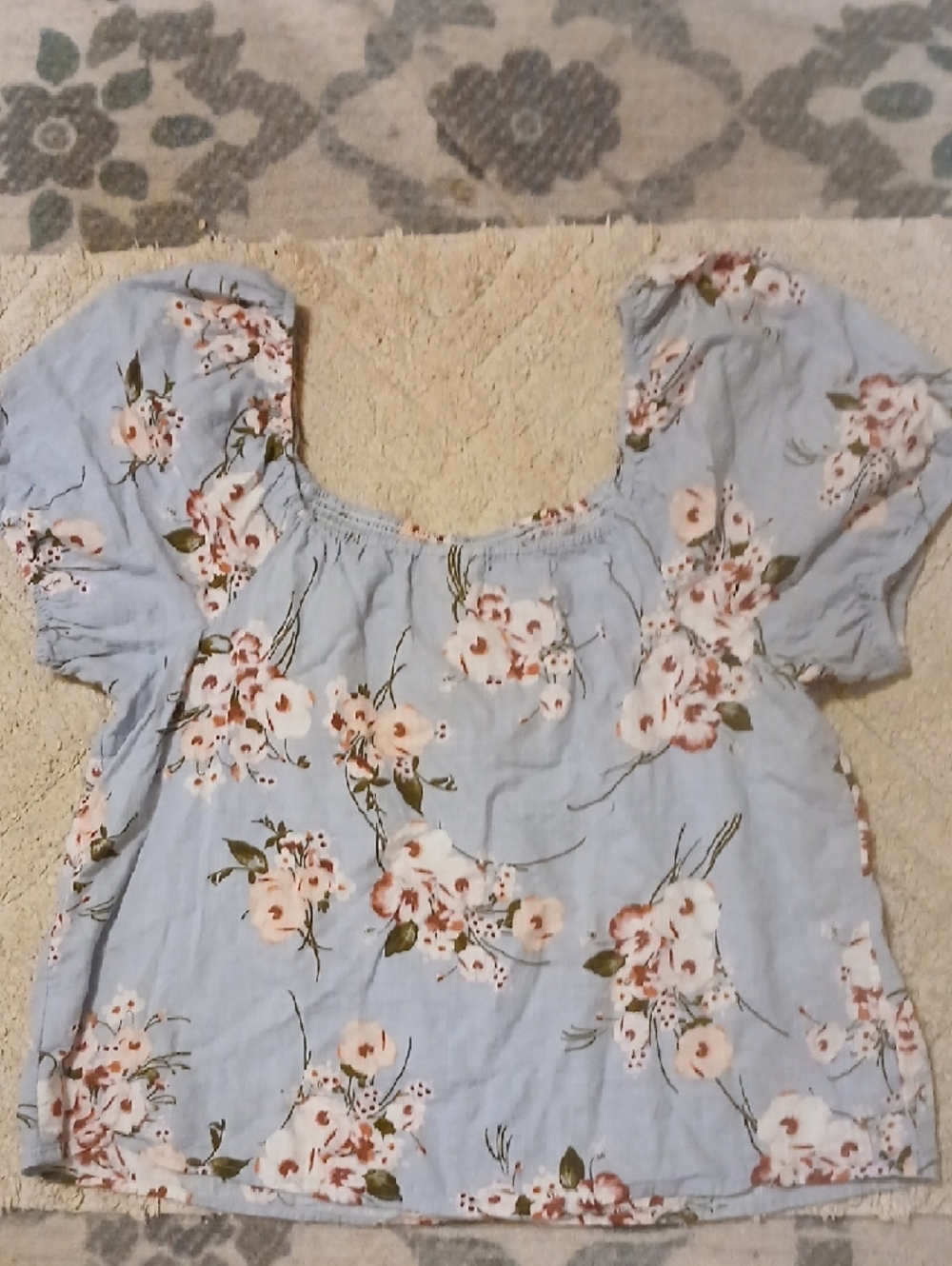 a.n.a Light Blue Floral Puff Sleeve Smocked Top
